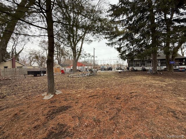 front view picture of 4826 Radnor Street, Detroit, MI. 48224