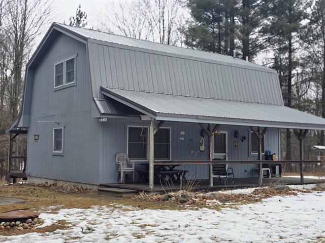 front view picture of 6250 10Th Ave Avenue, Blanchard, MI. 49310