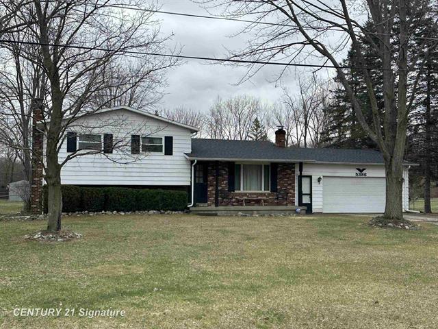 front view picture of 5386 S Johnson Road, Flushing, MI. 48433
