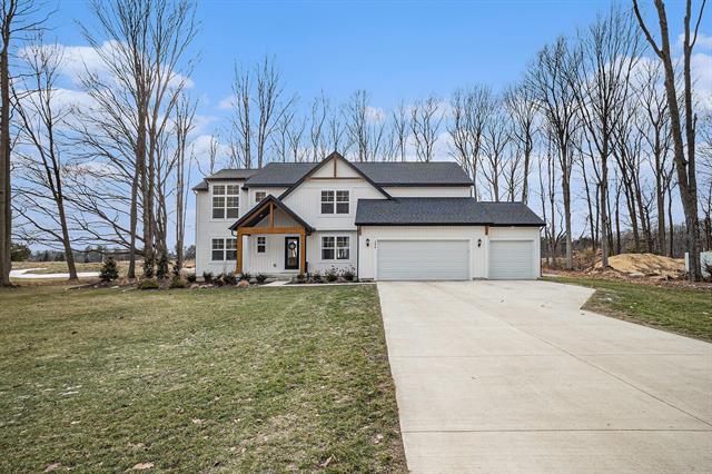 front view picture of 580 Hawksnest Drive, South Haven, MI. 49090