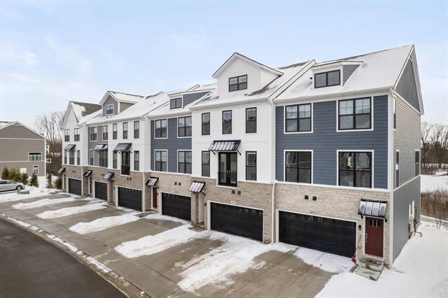 front view picture of 2946 Corston Road, Ann Arbor, MI. 48105