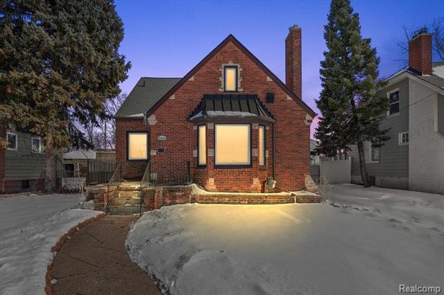 front view picture of 16844 Inverness Street, Detroit, MI. 48221