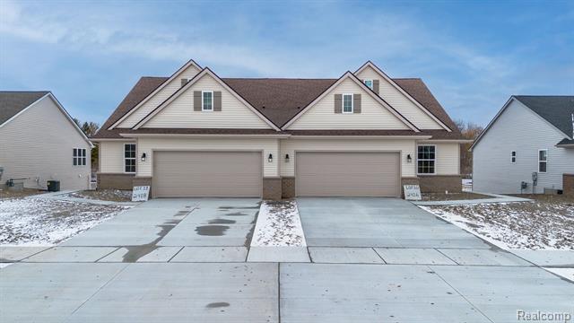 front view picture of 2418 Waterford Way, Davison, MI. 48423