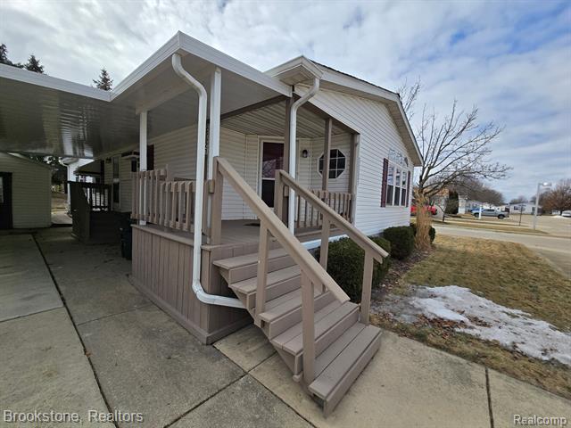 front view picture of 38621 Seminole Court, Romulus, MI. 48174