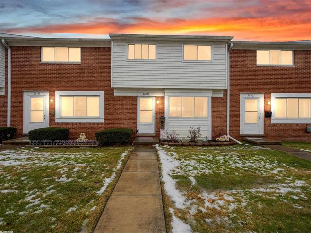 front view picture of 20419 15 Mile Road, Clinton Township, MI. 48035