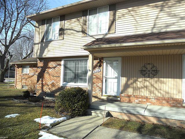 front view picture of 51348 Johns Drive, New Baltimore, MI. 48047