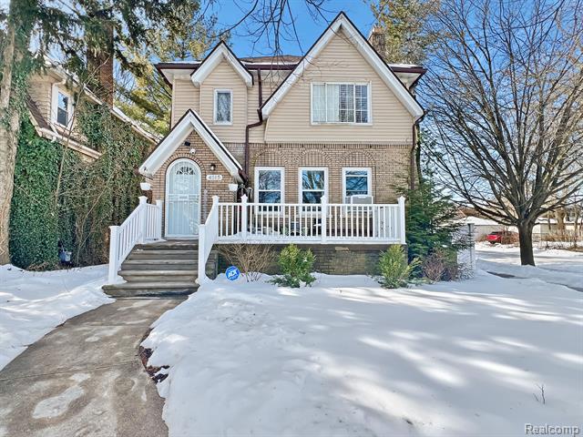 front view picture of 4015 Three Mile Drive, Detroit, MI. 48224