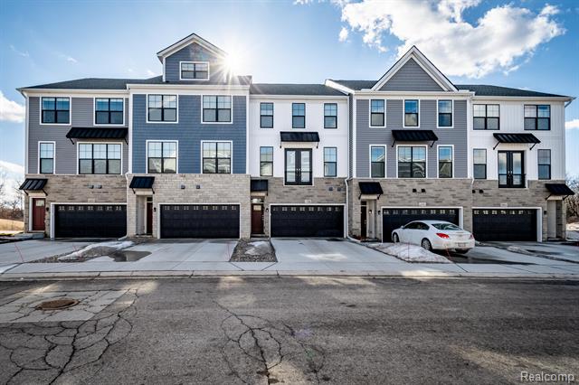 front view picture of 2950 Corston Road, Ann Arbor, MI. 48105