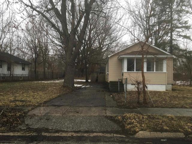 front view picture of 2221 Amos Drive, Flint, MI. 48506
