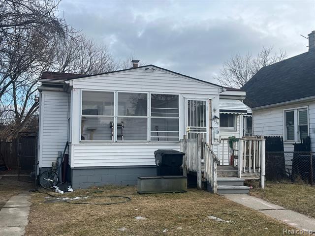 front view picture of 3135 S Annabelle Street, Detroit, MI. 48217