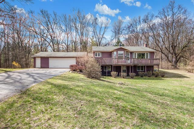 front view picture of 910 133Rd Avenue, Wayland, MI. 49348