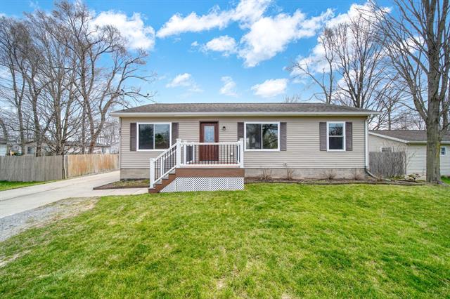 front view picture of 307 Searle Street, Leslie, MI. 49251