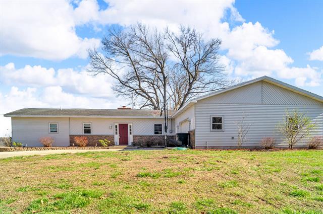 front view picture of 120 Cotton Lake Road, Battle Creek, MI. 49014