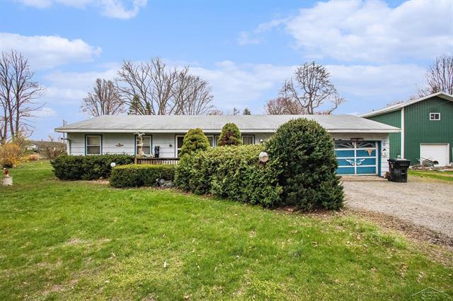 front view picture of 6244 Indian Trail, Three Oaks, MI. 49128