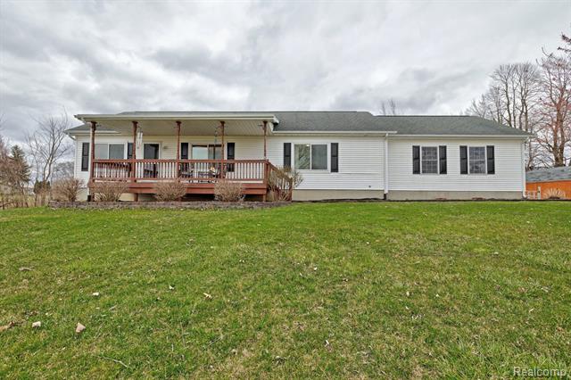 front view picture of 3125 W Castle Road, Fostoria, MI. 48435