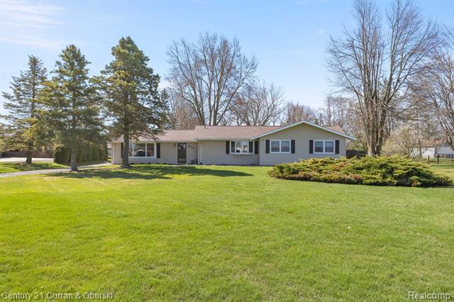front view picture of 7652 Labo Road, South Rockwood, MI. 48179