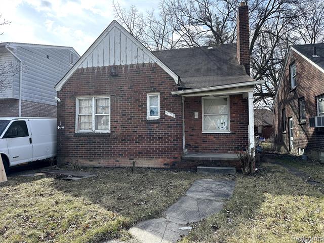 front view picture of 13681 Castleton Street, Detroit, MI. 48227