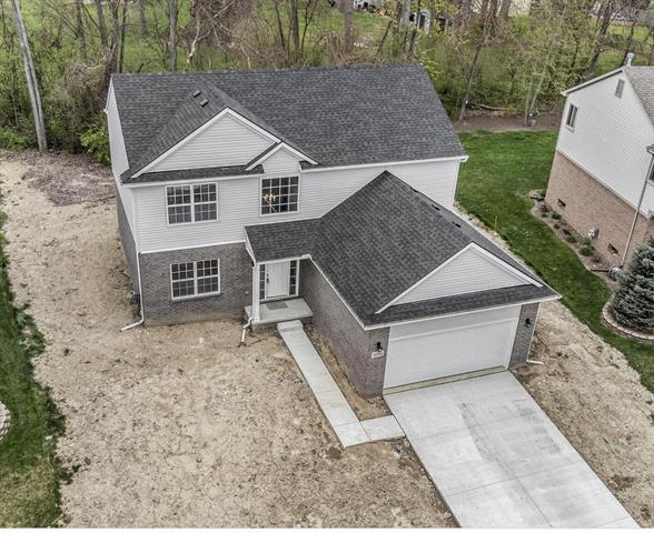 front view picture of 7055 Amanda Drive, Belleville, MI. 48111