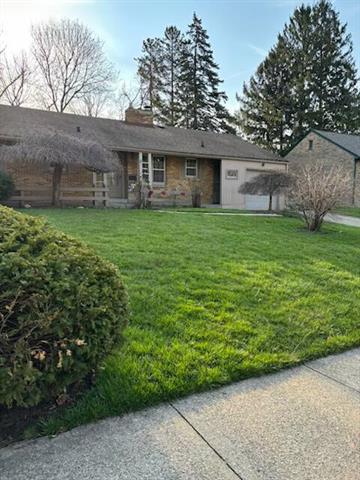 front view picture of 20 Baltimore Drive Ne, Grand Rapids, MI. 49503