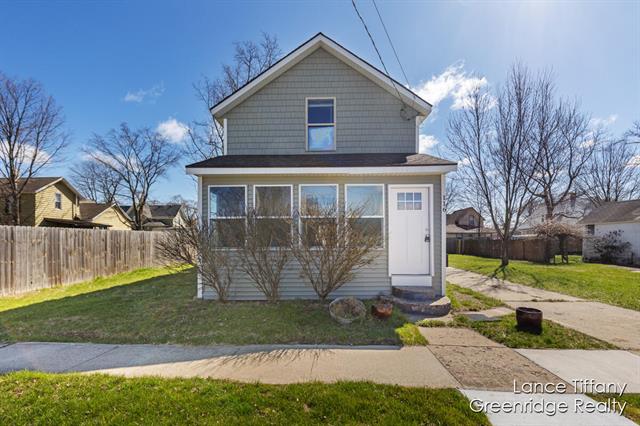 front view picture of 116 Washington Street, Sparta, MI. 49345