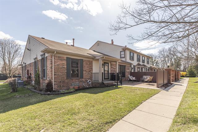 front view picture of 41358 Southwind Drive, Canton, MI. 48188