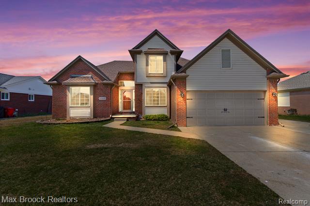 front view picture of 52449 Robins Nest Drive, New Baltimore, MI. 48047