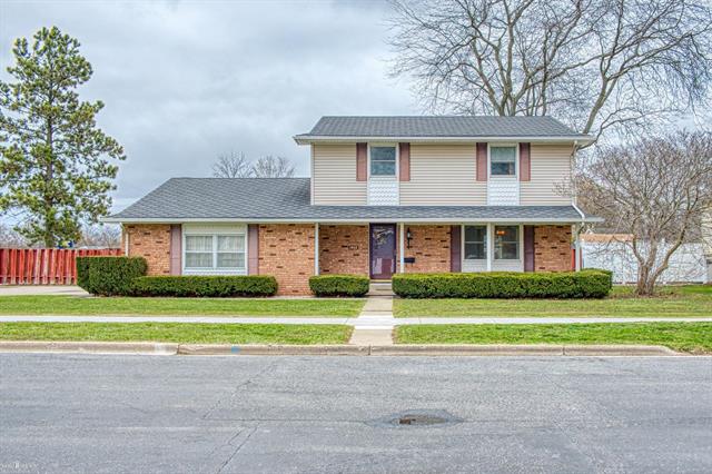 front view picture of 1408 Whitehaven Court, Owosso, MI. 48867