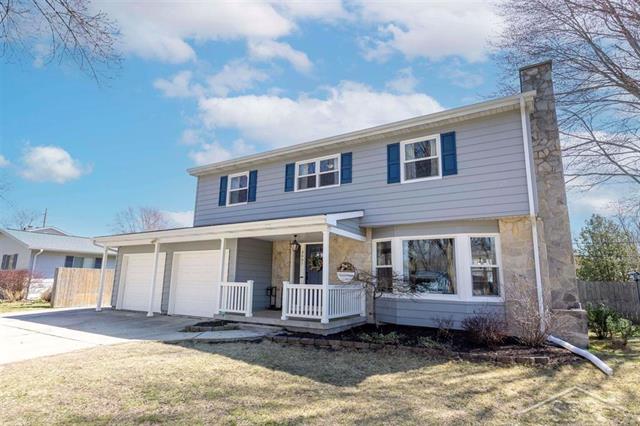 front view picture of 3007 St Marys Drive, Midland, MI. 48640