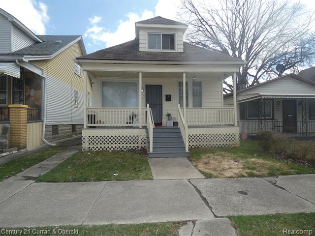 front view picture of 2118 Burnside Street, Hamtramck, MI. 48212