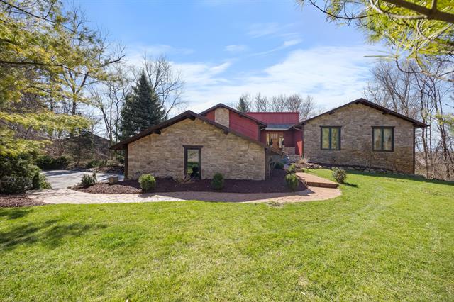 front view picture of 14287 Island Lake Road, Chelsea, MI. 48118