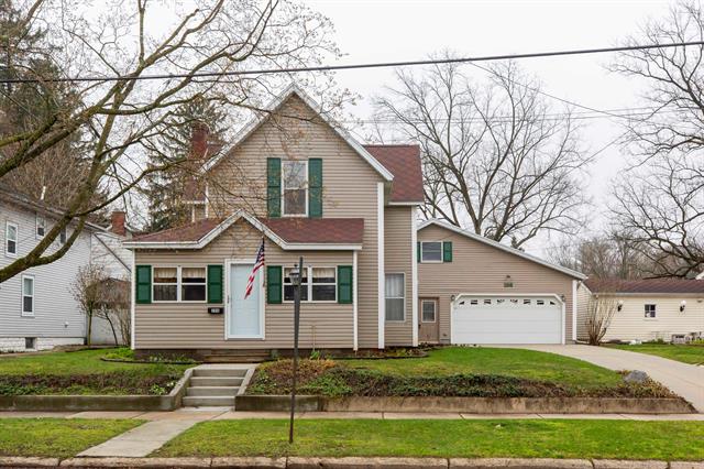 front view picture of 208 N Lincoln Avenue, Niles, MI. 49120