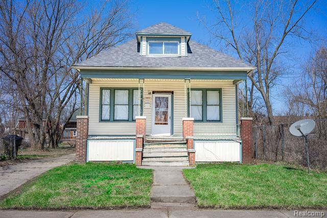 front view picture of 13057 Chelsea Street, Detroit, MI. 48213