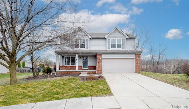 front view picture of 618 Rustic Trail, Linden, MI. 48451