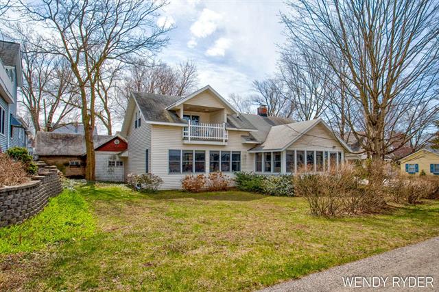front view picture of 608 Crescent, Holland, MI. 49423