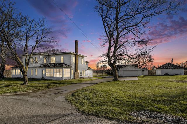 front view picture of 929 Lincoln Road, Otsego, MI. 49078
