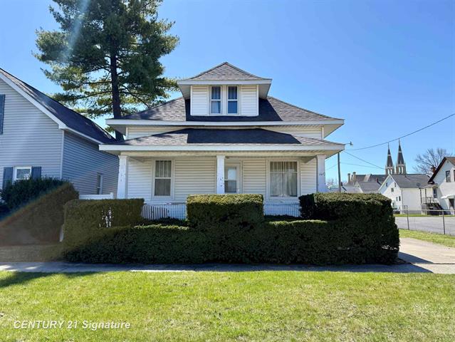 front view picture of 1410 19Th Street, Bay City, MI. 48708