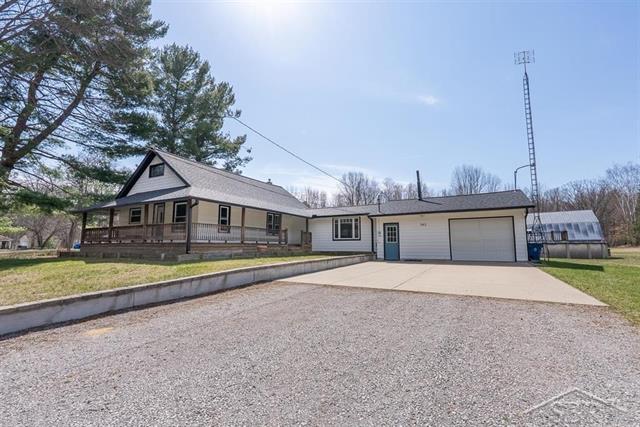 front view picture of 342 E Miller Road, Midland, MI. 48640
