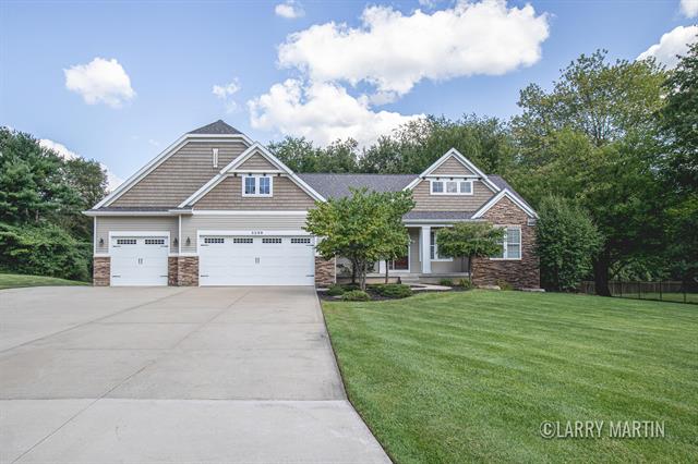 front view picture of 3269 Hopewell Court Ne, Rockford, MI. 49341