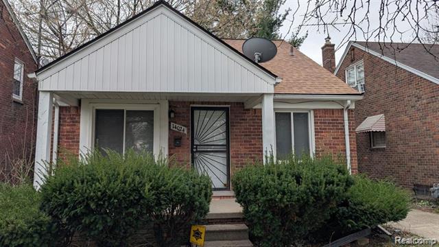 front view picture of 14024 Rossini Drive, Detroit, MI. 48205