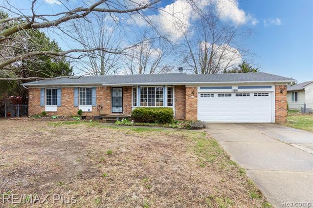 front view picture of 6051 Homestead, Grand Blanc, MI. 48439