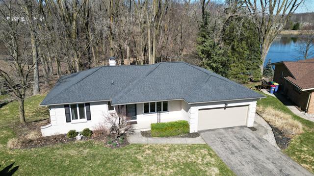 front view picture of 1461 Banbury Avenue Ne, Grand Rapids, MI. 49505