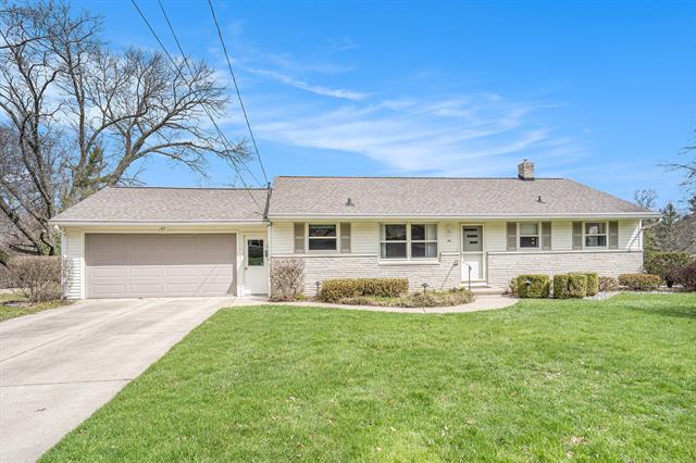 front view picture of 539 Espanola Avenue, Kalamazoo, MI. 49004