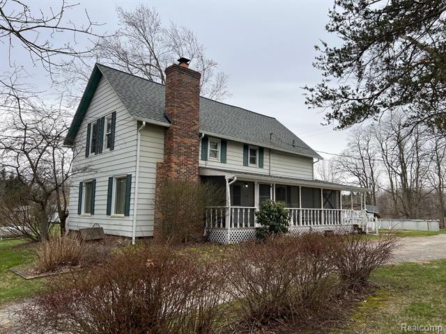 front view picture of 5231 Lonsberry Road, Columbiaville, MI. 48421