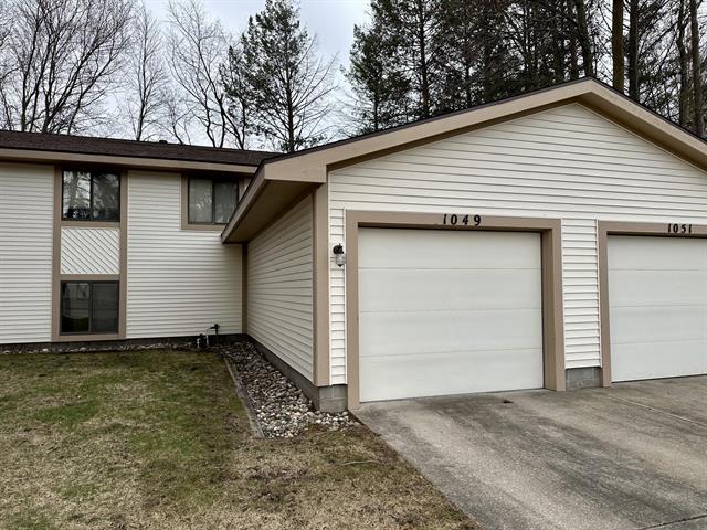 front view picture of 1049 Leroux Road, Muskegon, MI. 49441