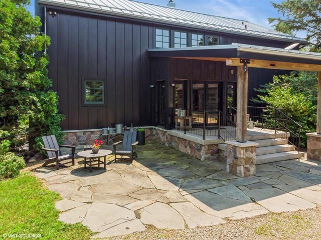 front view picture of 12801 Hills Road, Buchanan, MI. 49107
