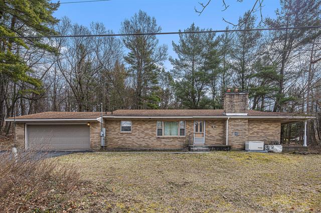 front view picture of 7700 Jericho Avenue Ne, Rockford, MI. 49341