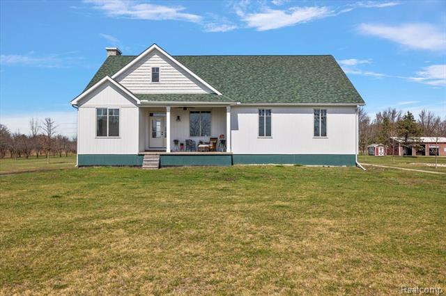 front view picture of 5200 Plank Road, Marine City, MI. 48039