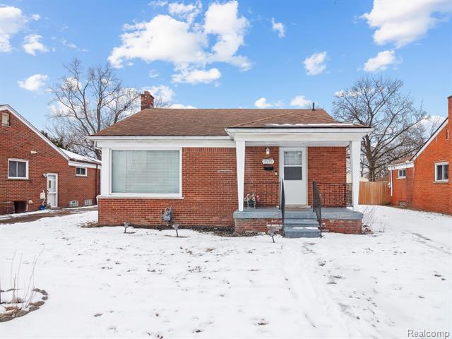 front view picture of 19491 Beaverland Street, Detroit, MI. 48219