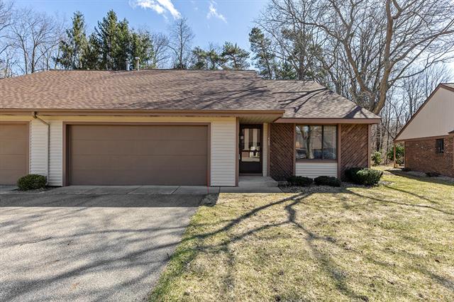 front view picture of 480 Cherry Lane, Holland, MI. 49424