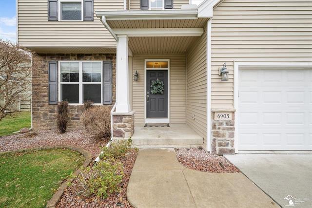 front view picture of 6905 Deer Ridge Drive, Temperance, MI. 48182